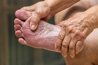 Essential Senior Foot Care Tips